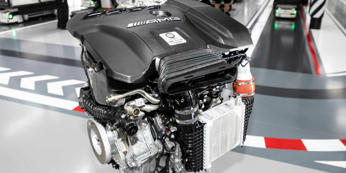 Mercedes представил мощнейший в мире четырехцилиндровый мотор