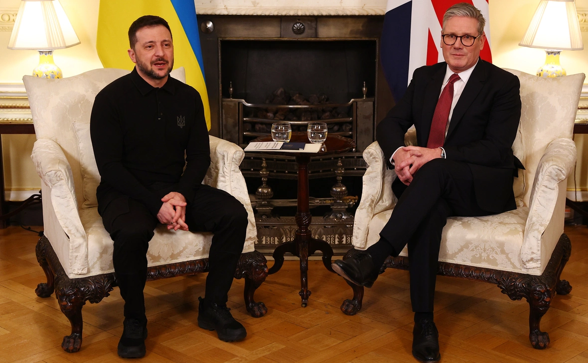 Peter Nicholls / Getty Images