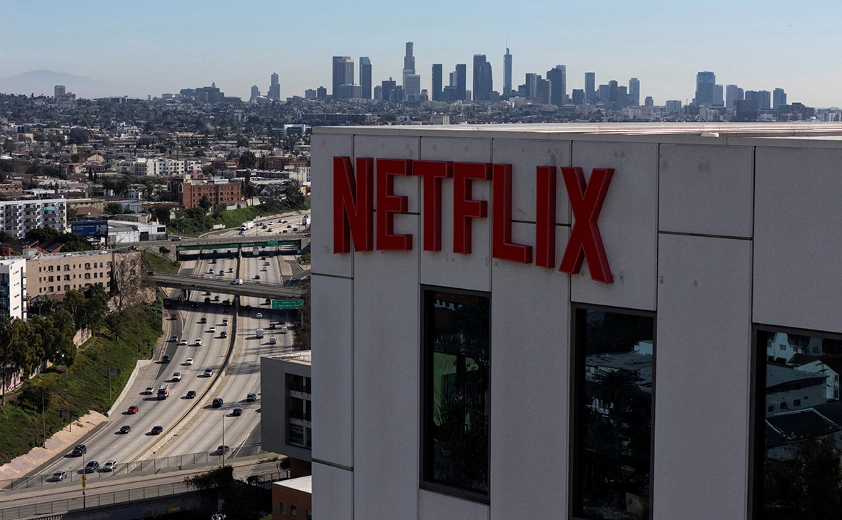 Daniel Cole / Reuters