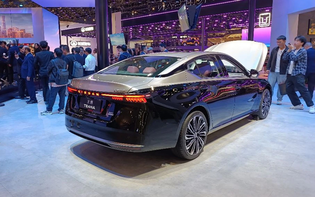 Nissan Teana