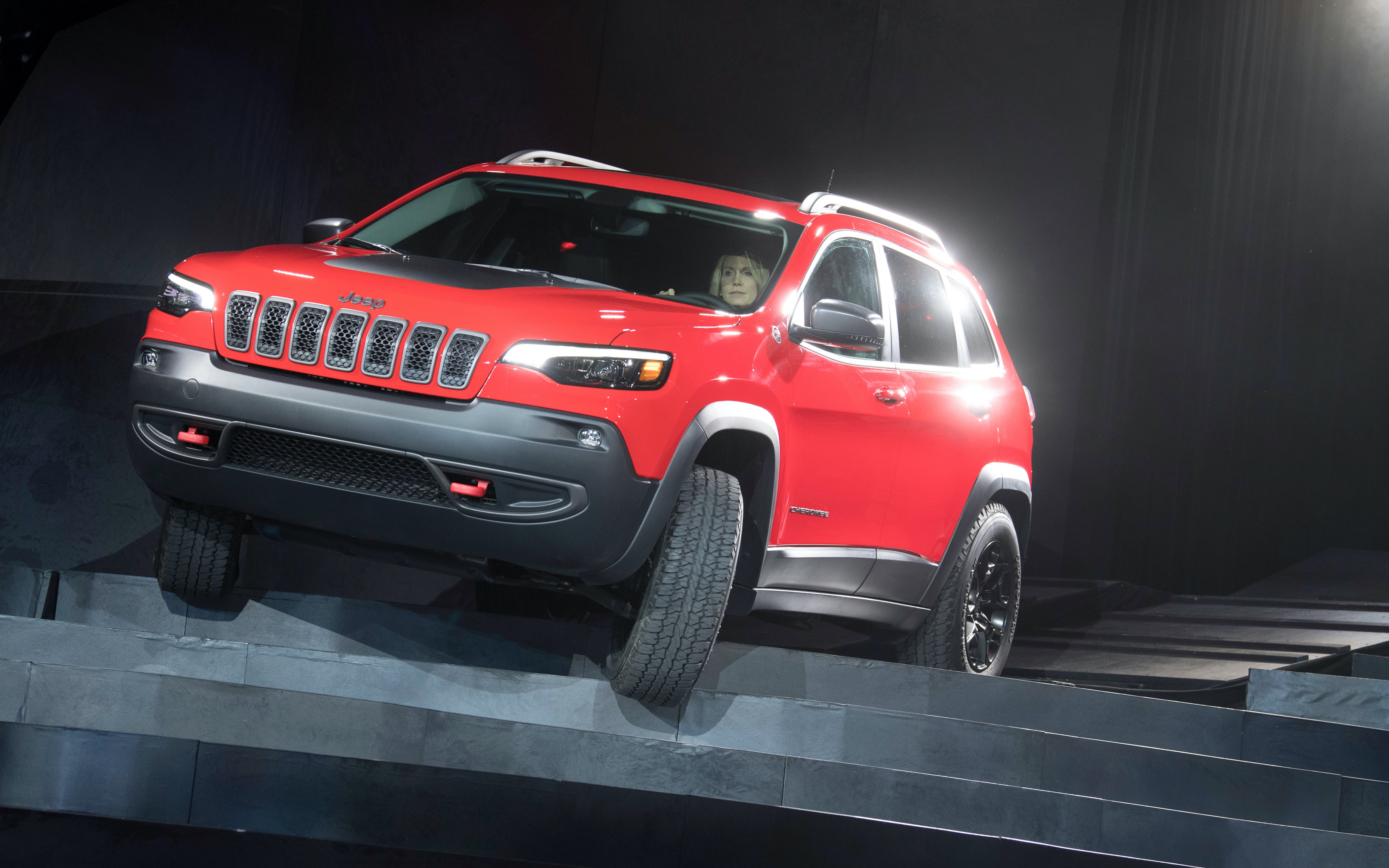 Jeep Cherokee покинул Россию