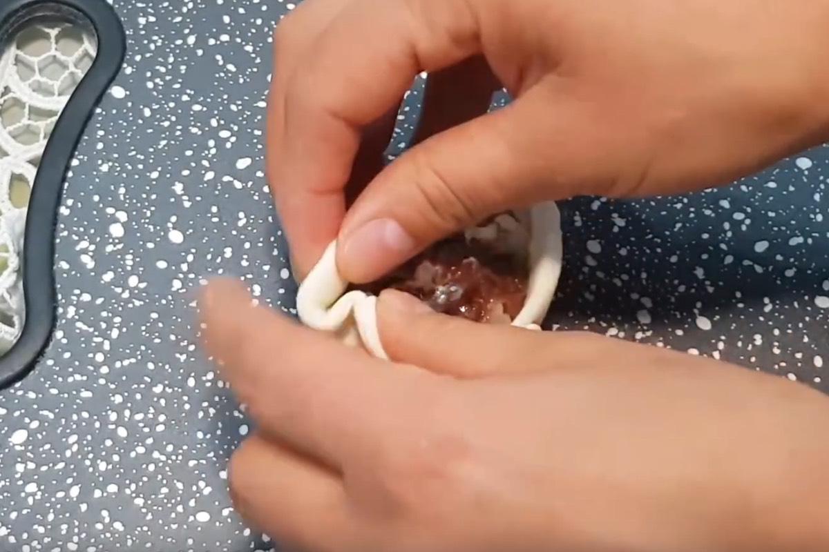 Как сделать манты в виде корзиночки