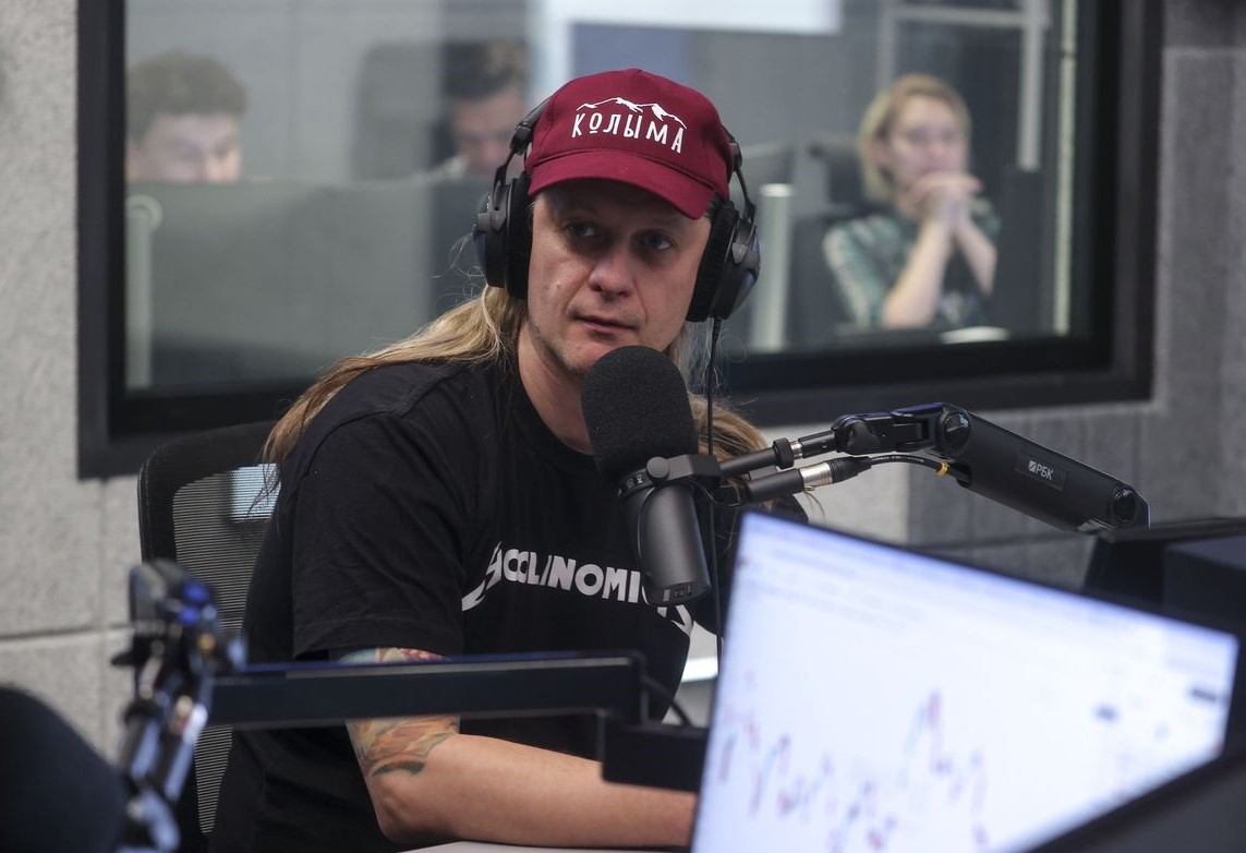 Писатель, блогер, рок-музыкант Алексей Марков в эфире программы &laquo;Инвестиционный час&raquo; на Радио РБК