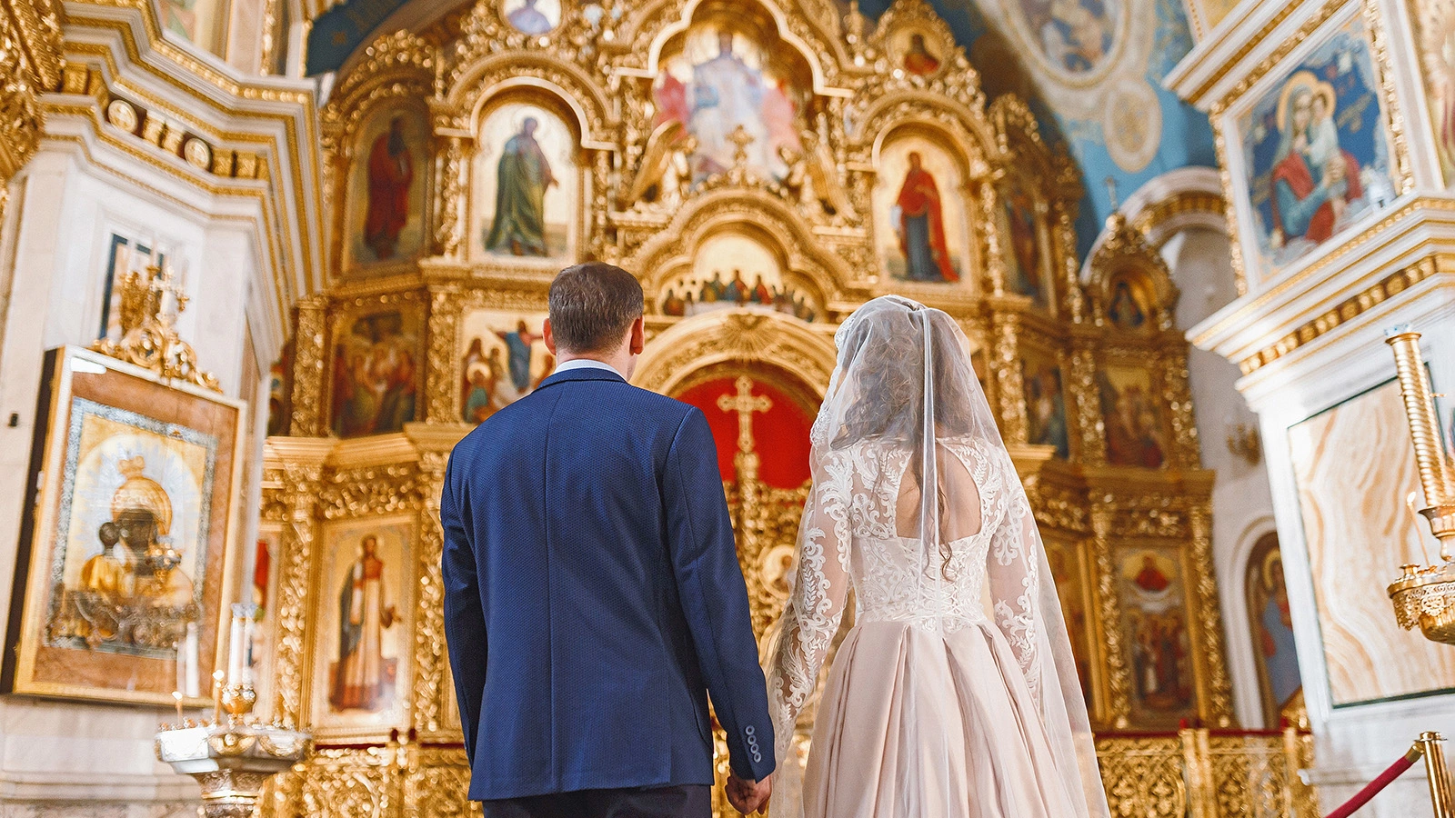 Венчание — это богослужение, в ходе которого брак у православных христиан получает благословение