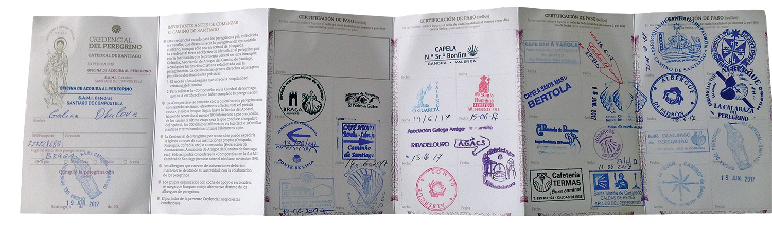 Свои печати для паспорта-креденсиаля есть у паломнических приютов и гостиниц, храмов и кафе
