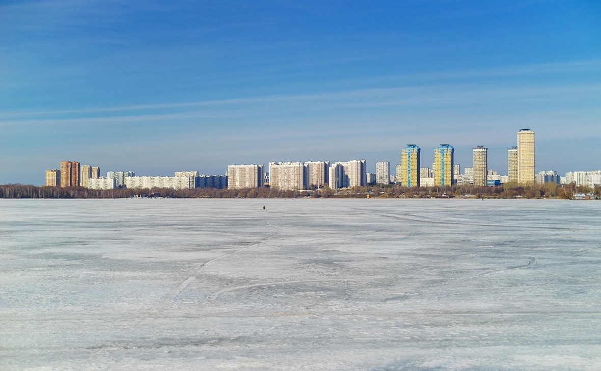 ALKLE / Shutterstock