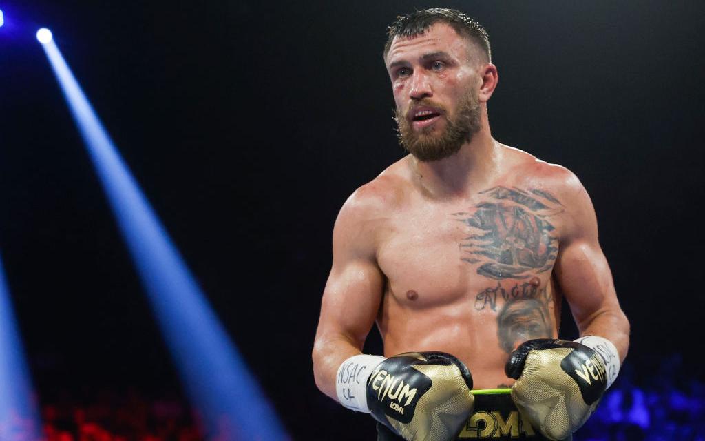 Украинский боксер отказался от чемпионского боя из-за ситуации на родине