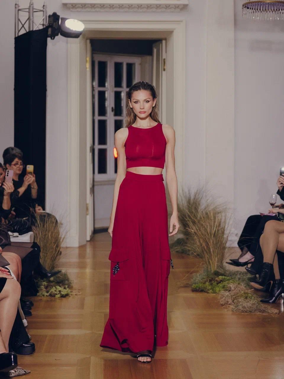 Показ женской коллекции Number One Rebel, N68