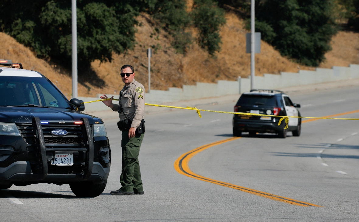 Mike Blake / Reuters