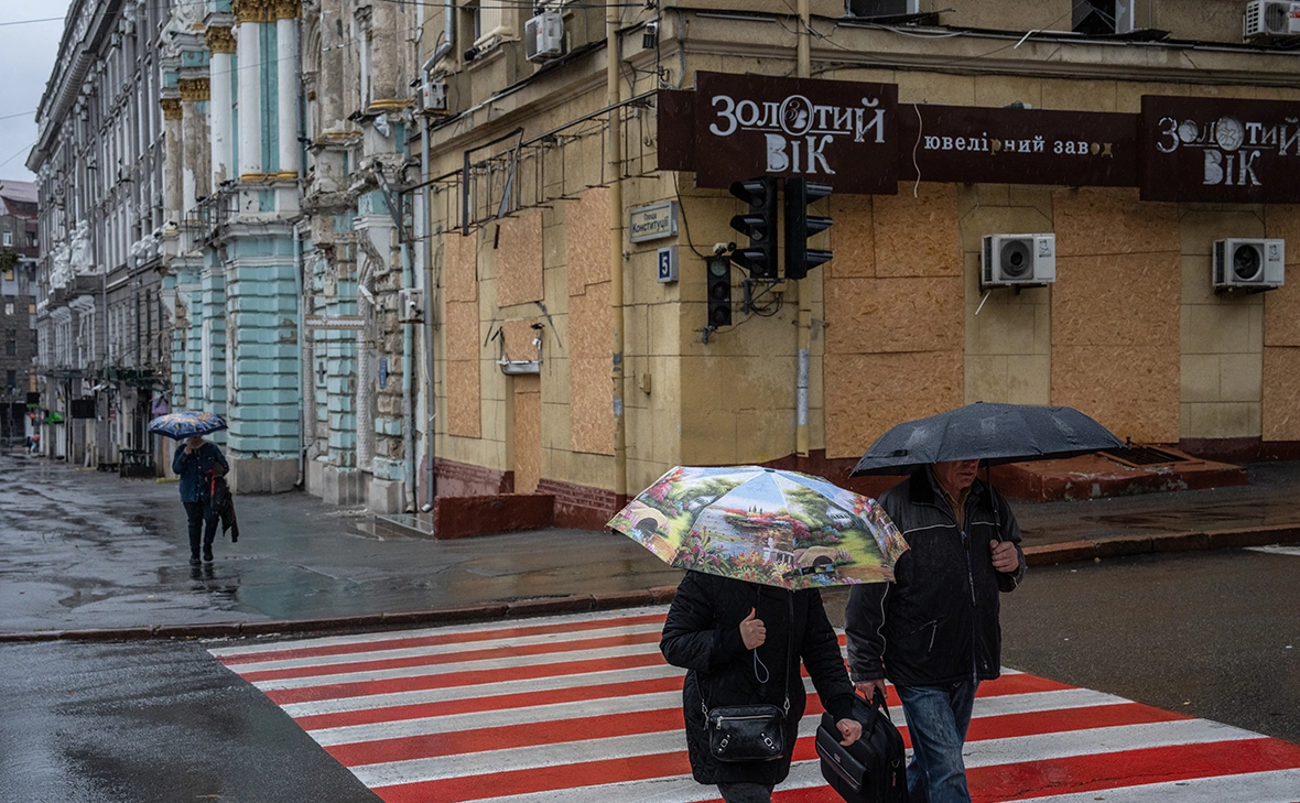 Carl Court / Getty Images