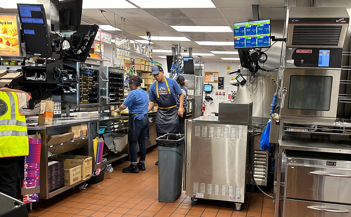 Bob Pool / Shutterstock