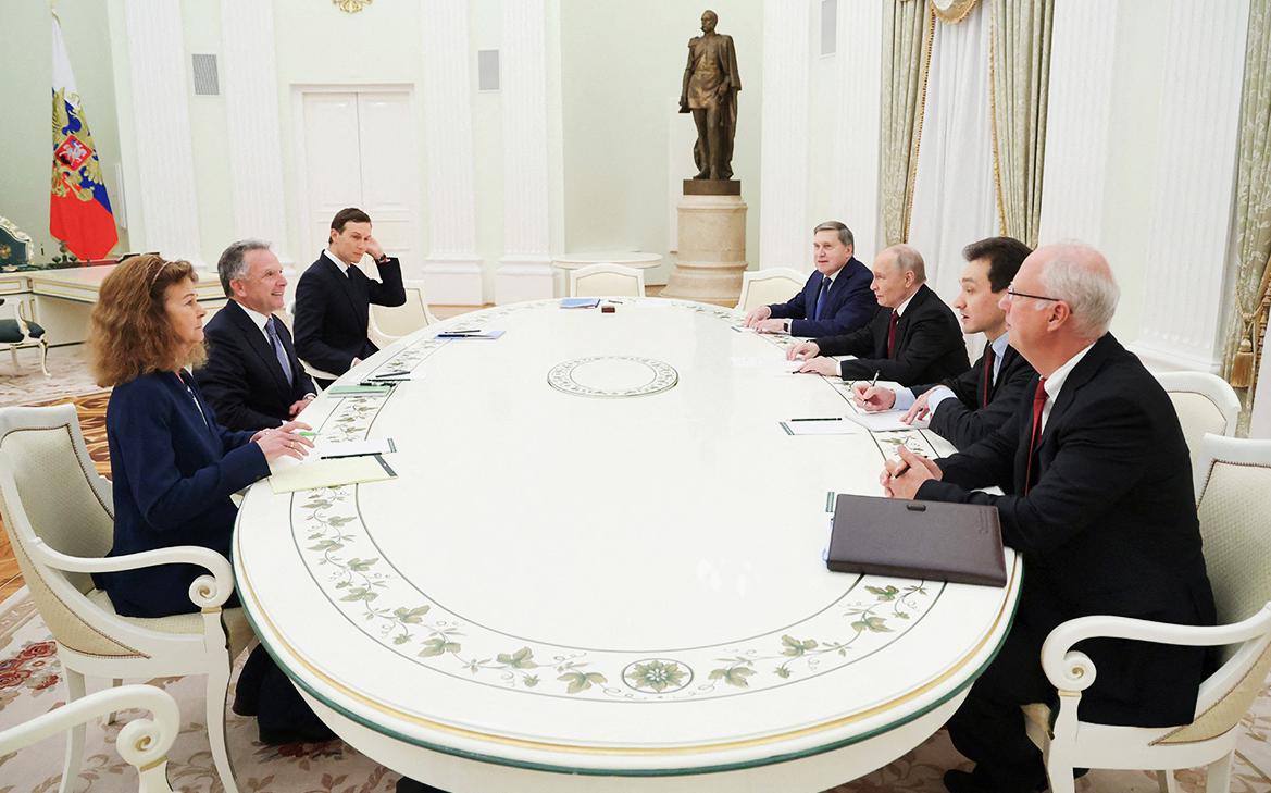 NYT узнала суть четырех частей мирного плана, которые привезли Путину