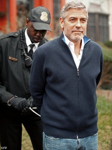 Джордж Клуни арестован