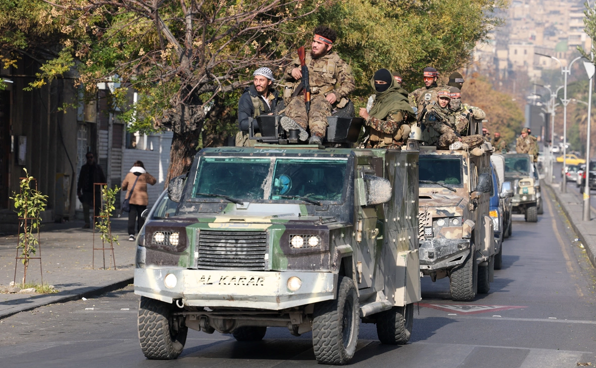 Mohamed Azakir / Reuters