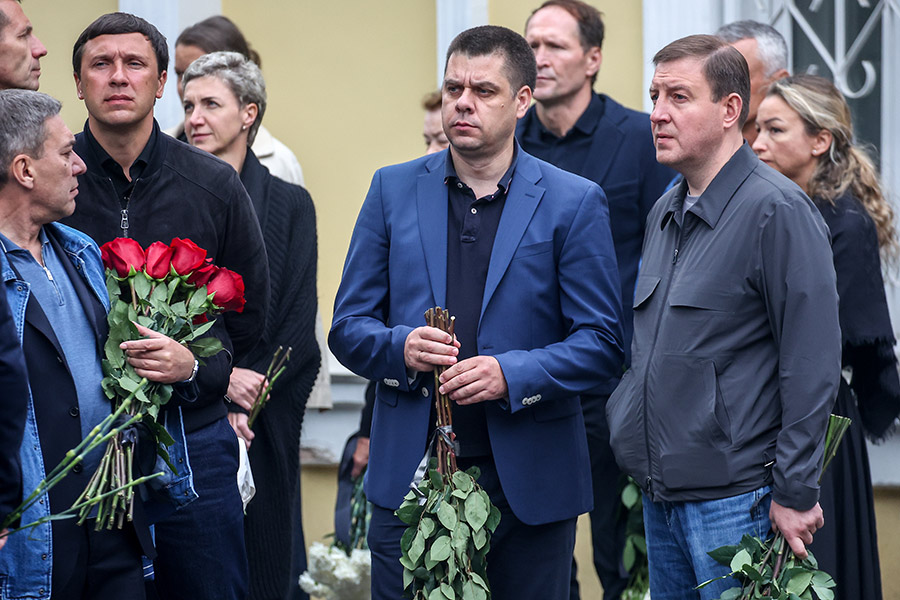 Глава Республики Алтай Андрей Турчак (справа на первом плане)