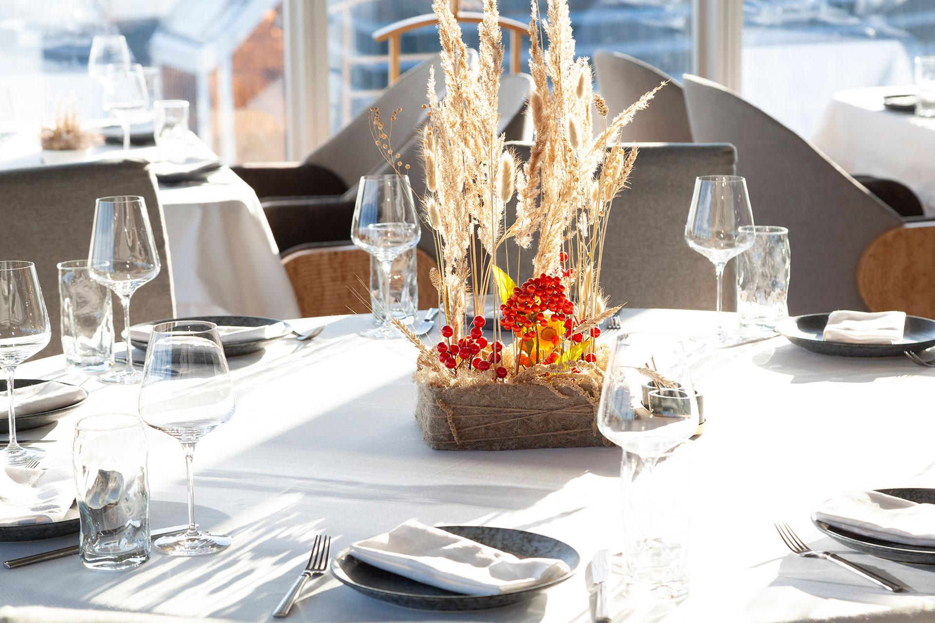 Интерьер ресторана &laquo;Ruski&raquo;