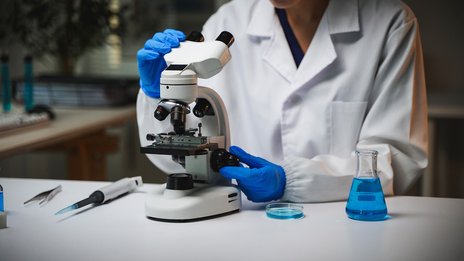 Вот зачем ученые проводят «чтение» ДНК человека. Ответил генетик