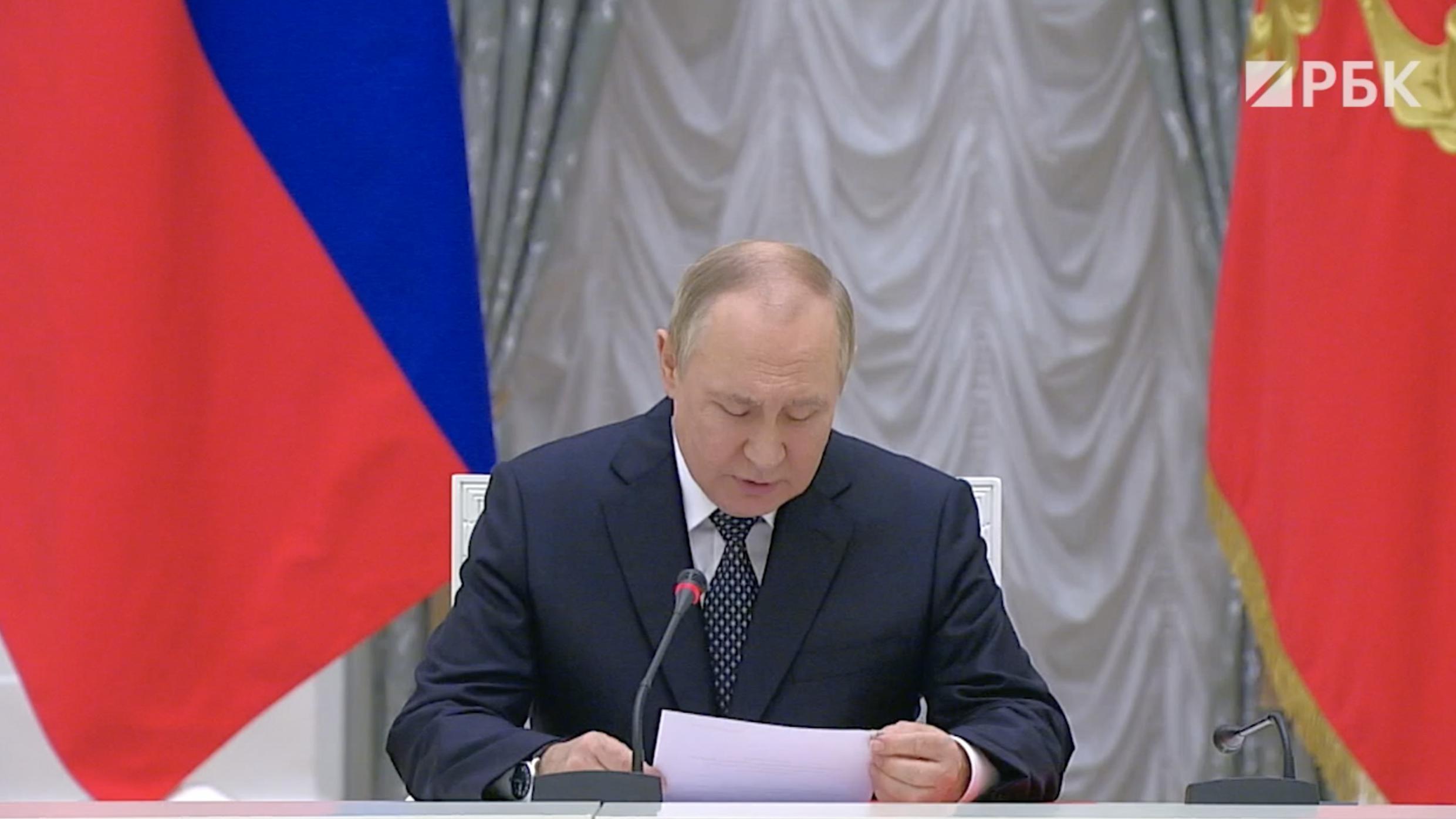 Путин собрал Совбез и обсудил гражданскую оборону в России