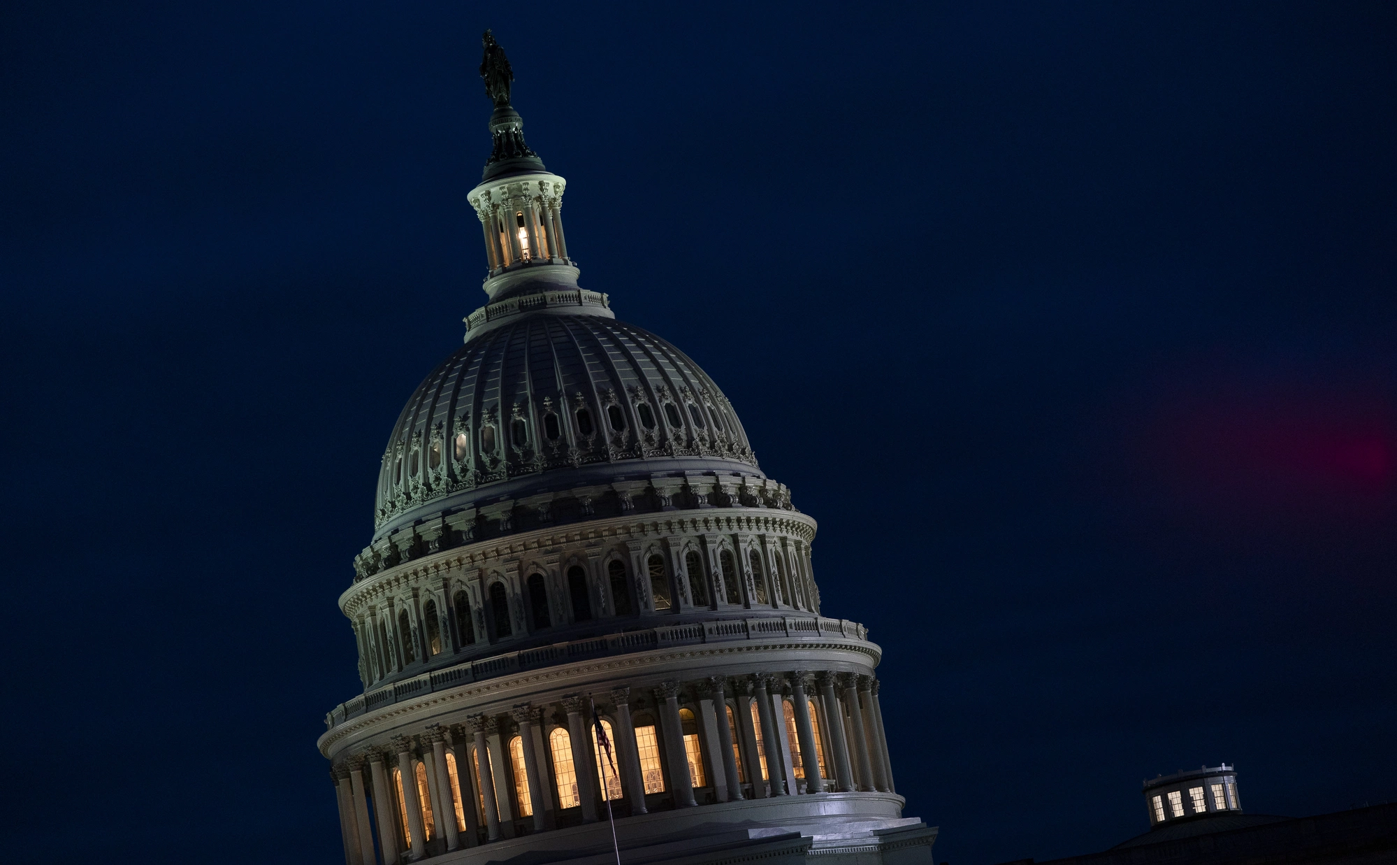  Alex Edelman / Getty Images