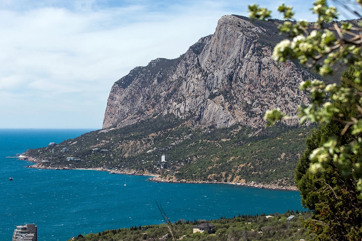 Бухта Ласпи в Крыму в наши дни