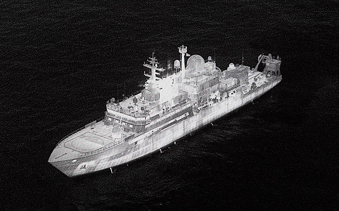 Песков переадресовал военным вопрос о действиях судна «Янтарь» у Британии