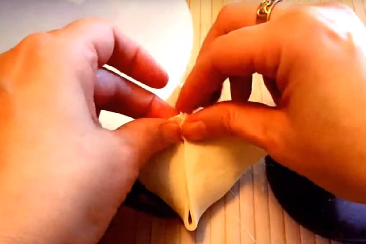 Как лепить манты мешочком