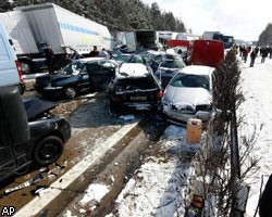 В Чехии в автомобильную пробку попали 20 тыс. человек