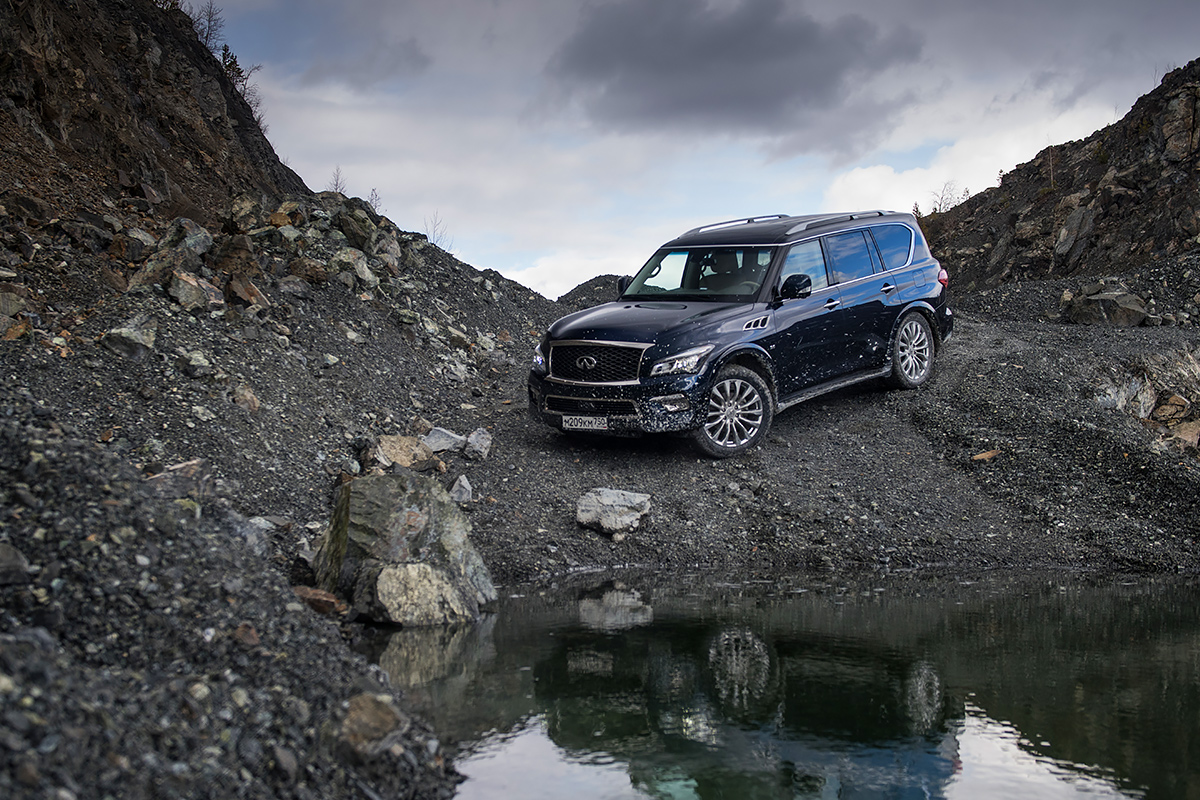 Камень точит. Тест-драйв Infiniti QX80 :: Autonews