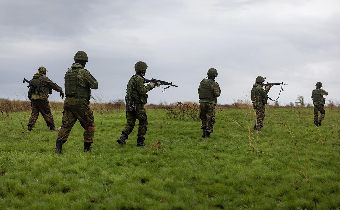 Rusko obrambno ministrstvo bo rezervistom na posebnih usposabljanjih zagotovilo hrano, opremo in finančna sredstva