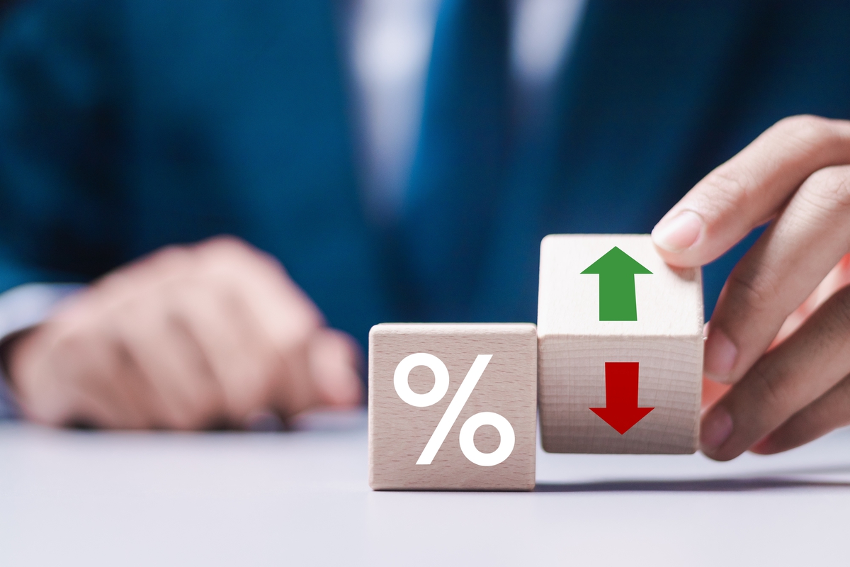 В цикле снижения ставок вклады с привязкой к ключевой ставке становятся менее выгодными