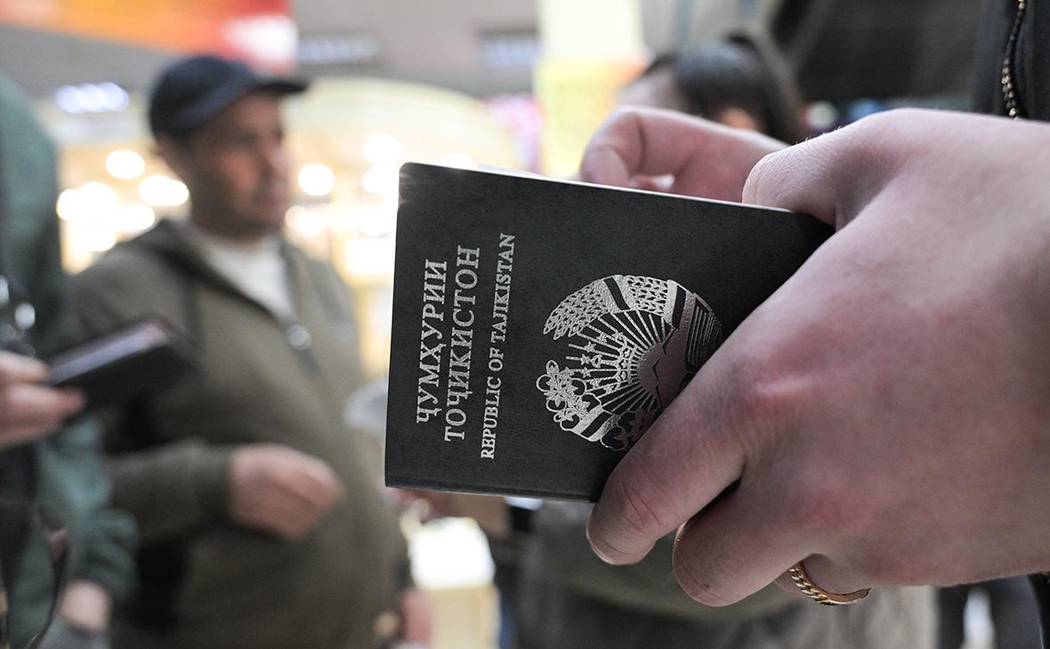 МИД объяснил задержки при проверке иностранцев на границе