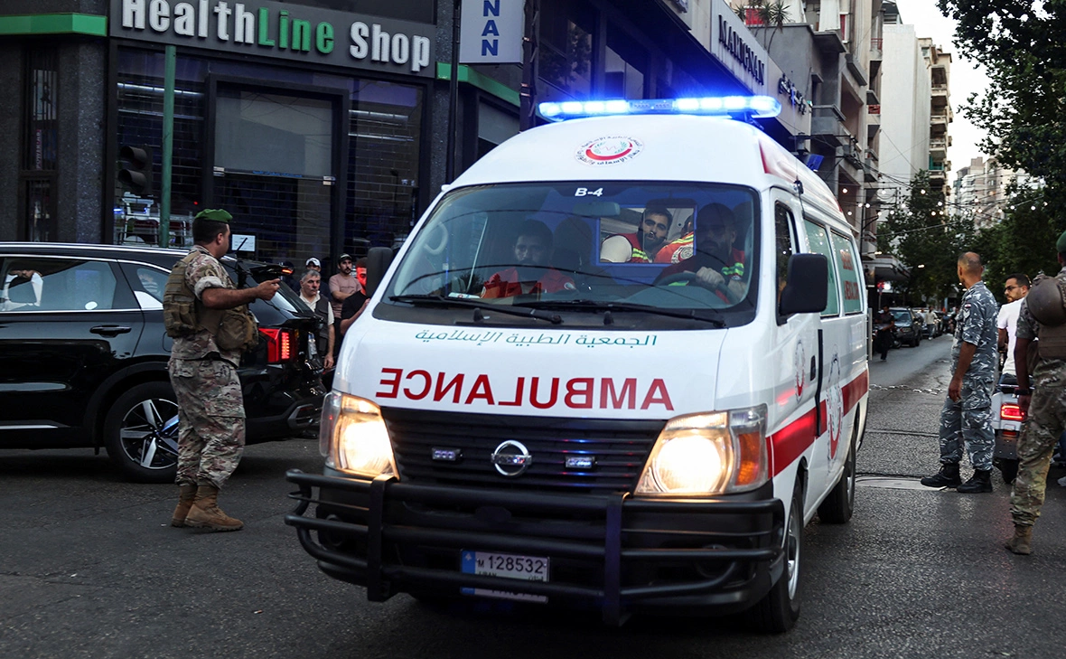 Mohamed Azakir / Reuters