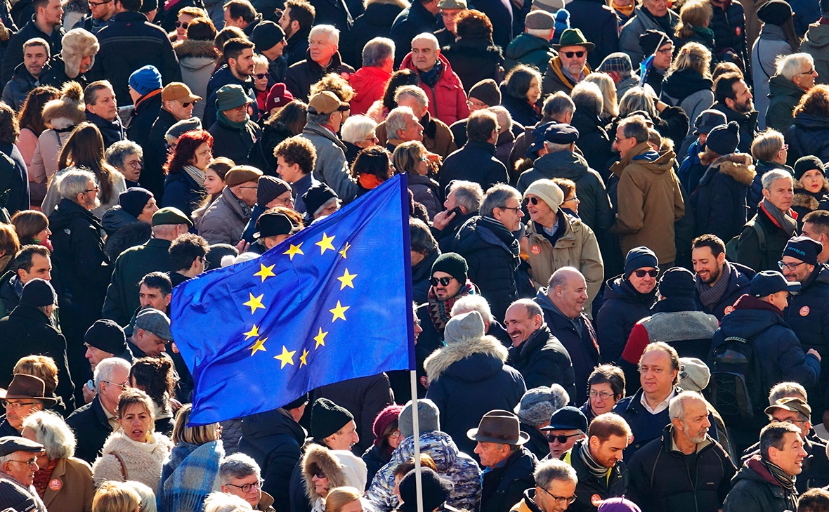  MikeDotta / Shutterstock