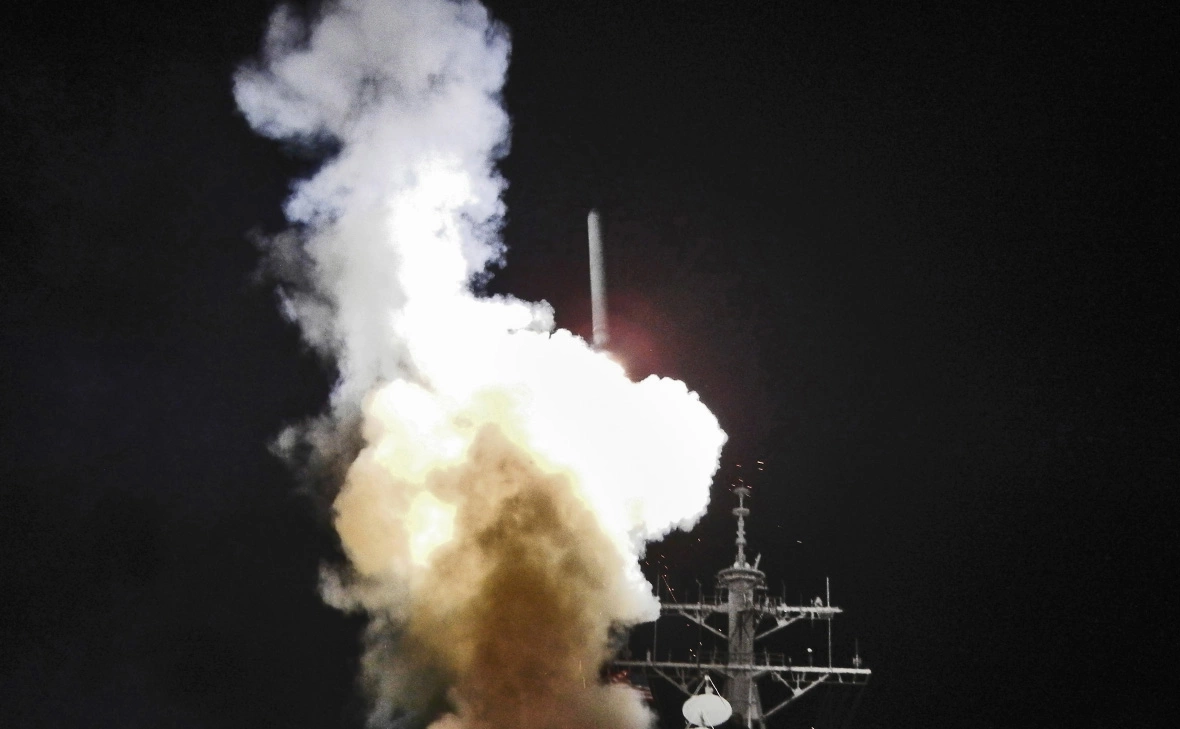 Jonathan Sunderman / U.S. Navy / Getty Images