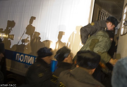 Протестные акции представителей оппозиционных партий в день выборов депутатов Госдумы РФ