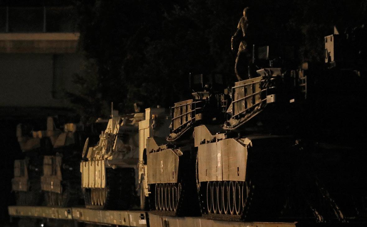 Байден объявил о поставках танков Abrams Украине