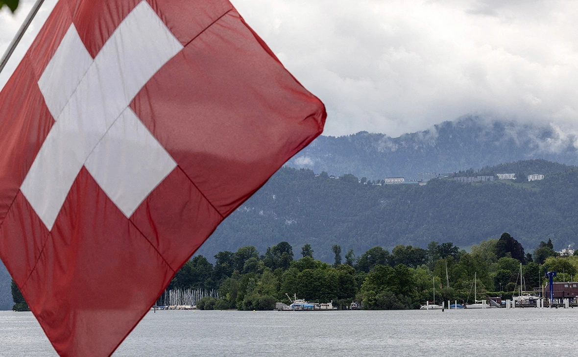 Denis Balibouse / Reuters