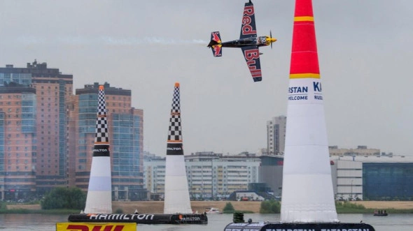 airrace.redbull.com
