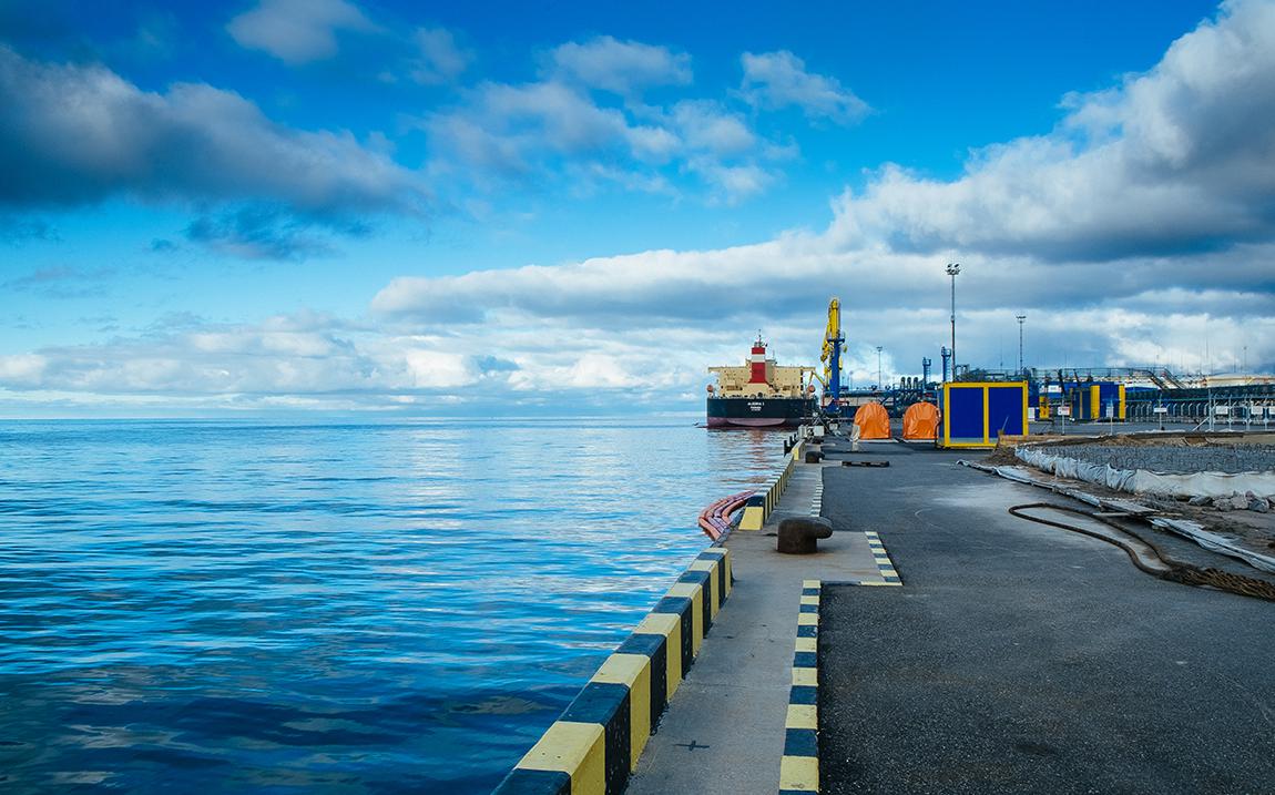 Аналитики сообщили о падении отгрузки российской нефти в Индию