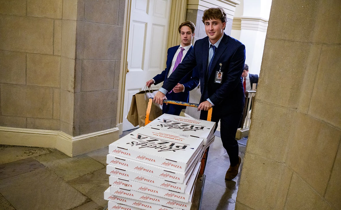 Andrew Harnik / Getty Images