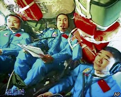 Китайский космический корабль "Шэньчжу-7" приземлился в Монголии