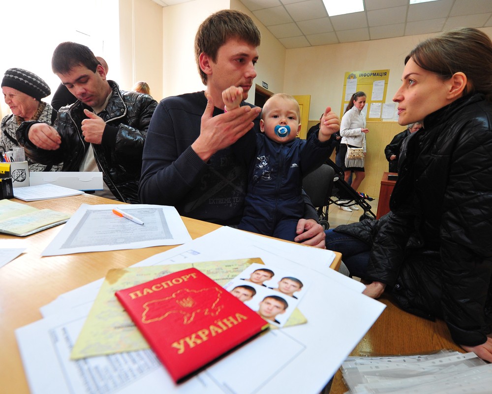Украинцами захотели остаться только шесть жителей Крыма 