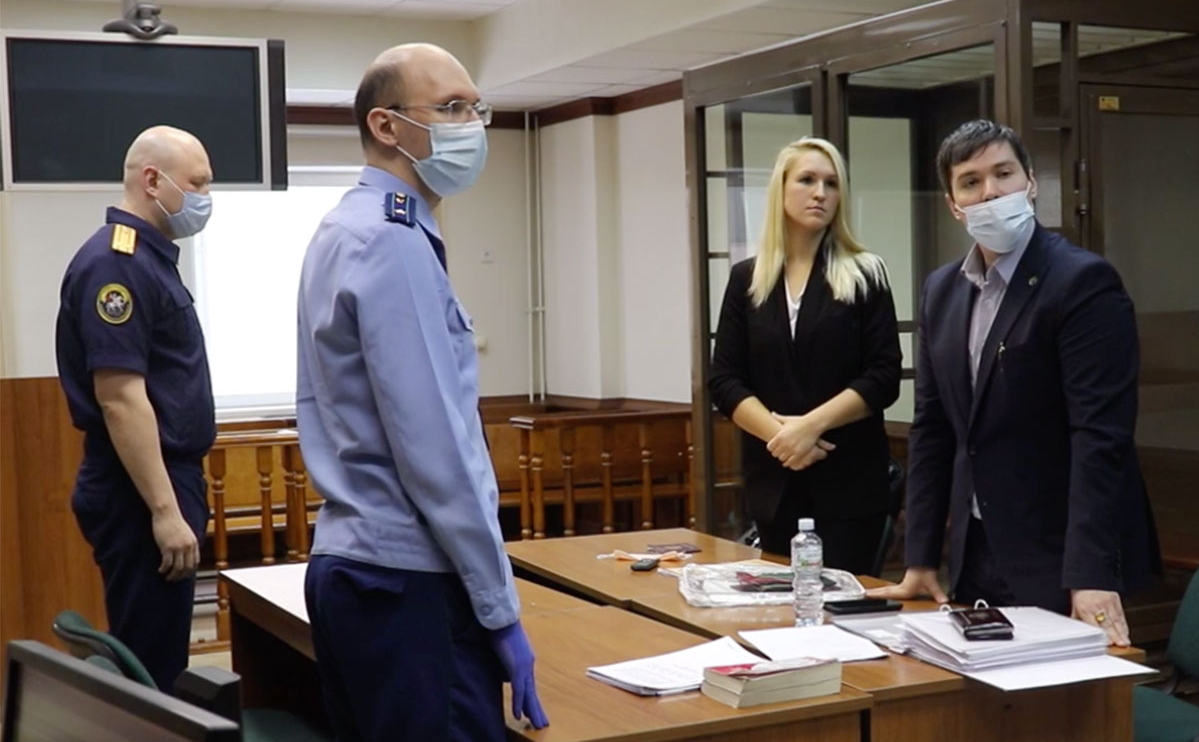 Анастасия Васильева во время судебного заседания