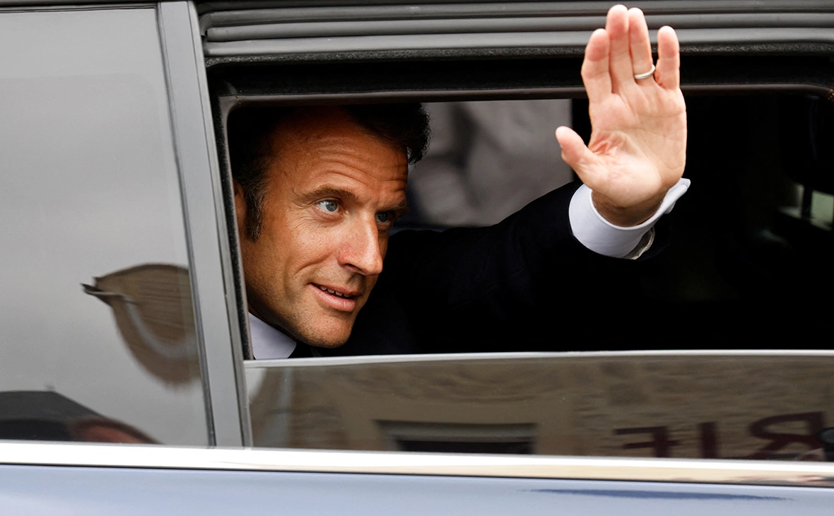 Ludovic Marin / Reuters