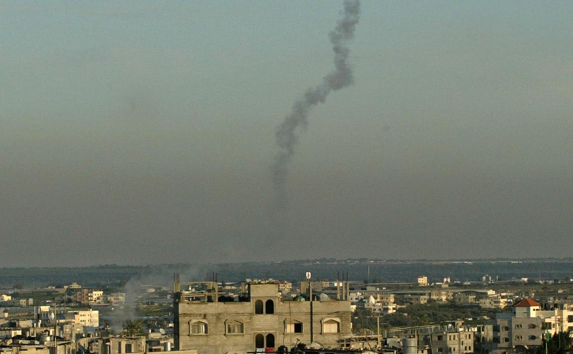 След дыма&nbsp;ракеты, выпущенной из сектора Газа