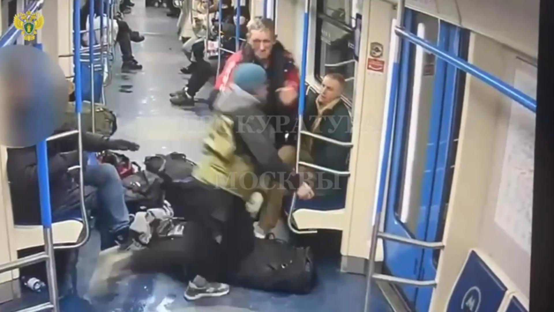 В Москве задержали мужчину, который ранил знакомого ножом в метро