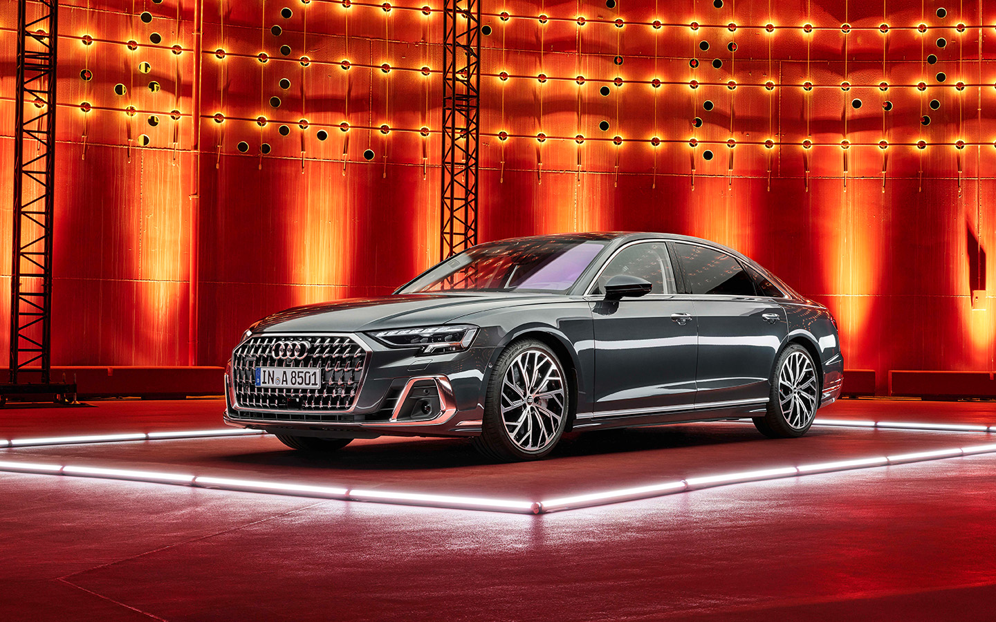 Audi A8 L 60 TFSI quattro