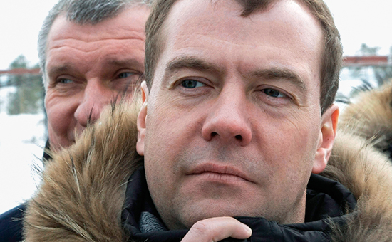 Глава &laquo;Роснефти&raquo; Игорь Сечин (слева) и&nbsp;​премьер-министр России Дмитрий Медведев. Март 2010 года


