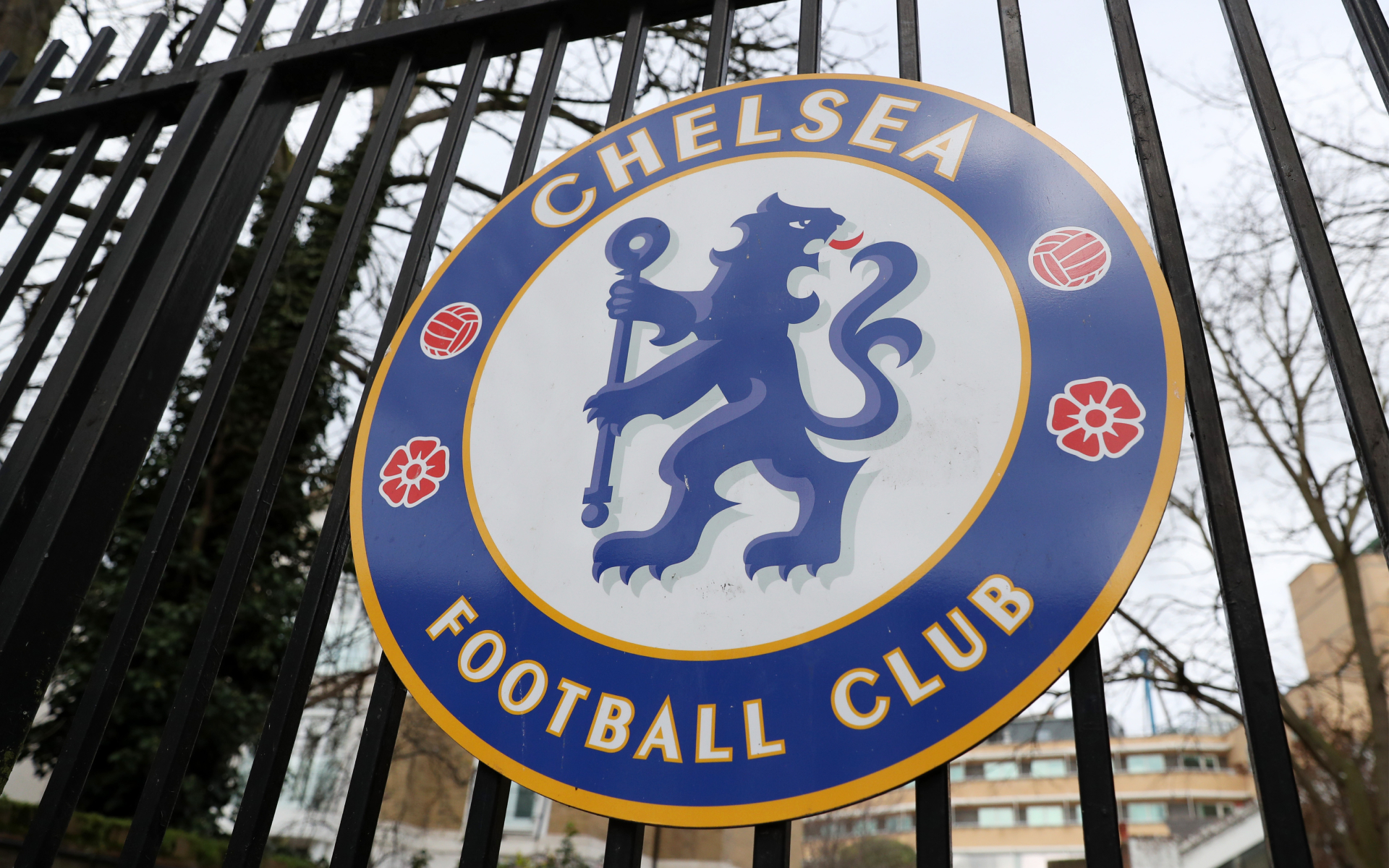 Sky Sports узнал дату решения по заявкам на покупку «Челси» у Абрамовича