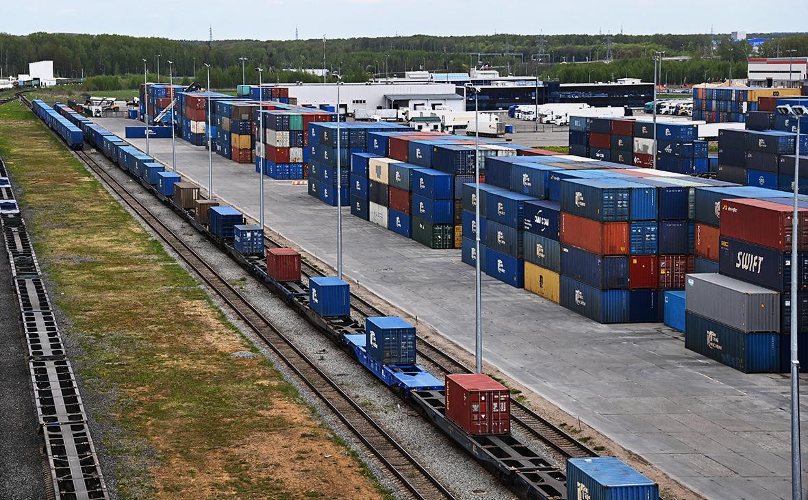 Власти решили продлить временный порядок для перевозки грузов по сети РЖД